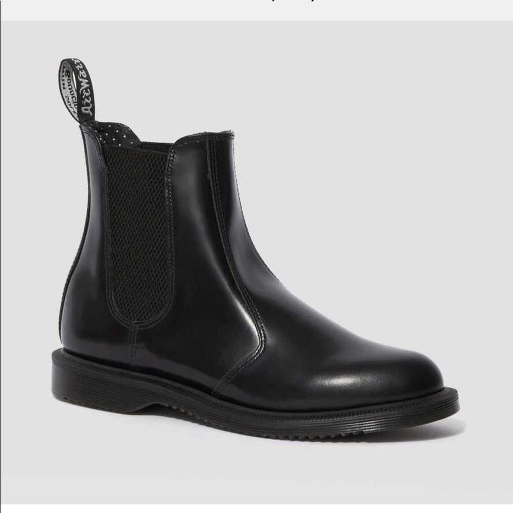 Doc Martens Flora Leather smooth Chelsea boots